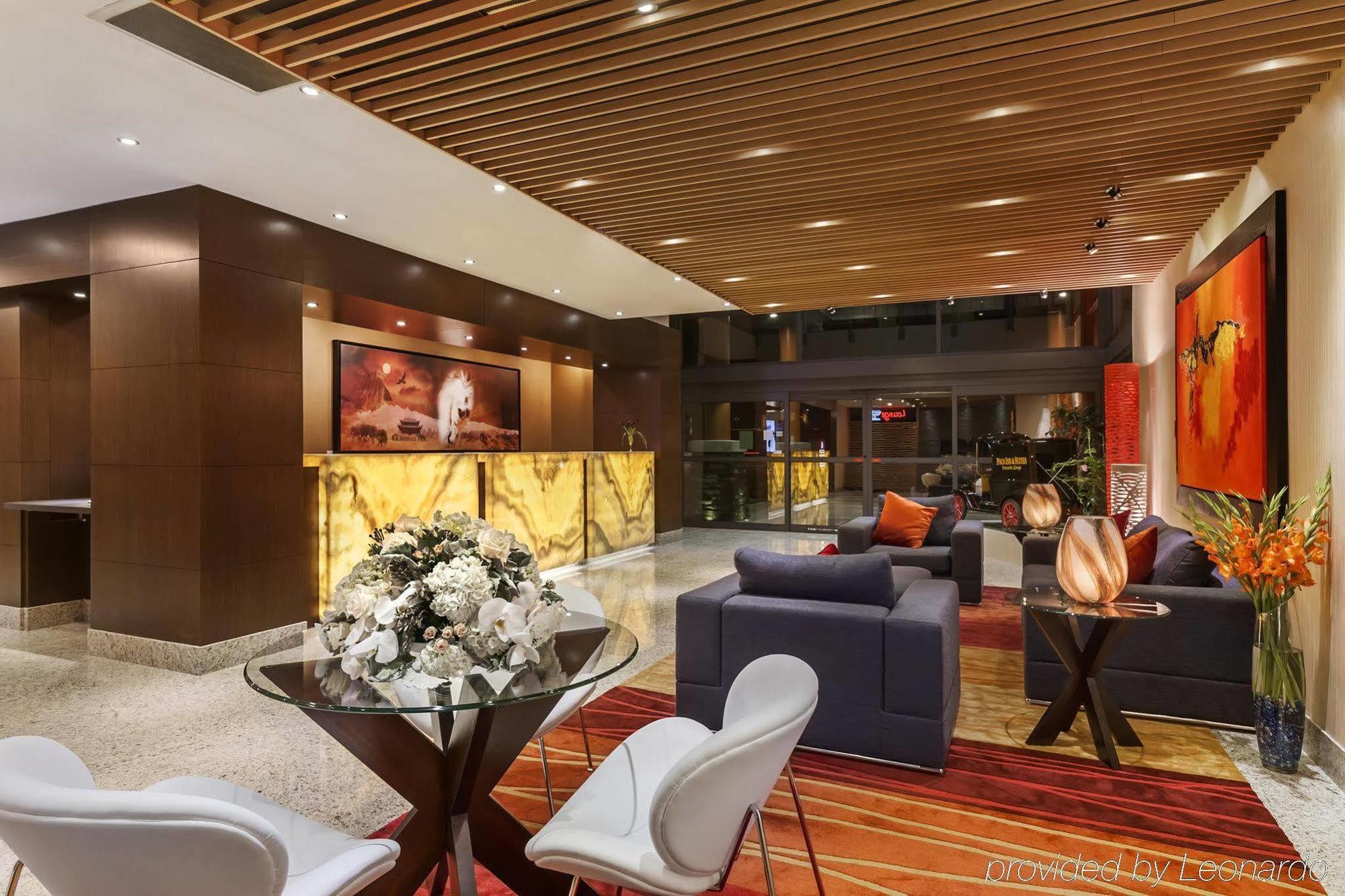 Poco Inn And Suites Hotel And Conference Center พอร์ทคอควิทแลม ภายนอก รูปภาพ